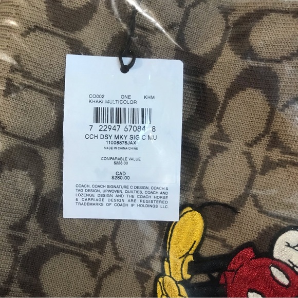 🐭 Disney X Coach Signature Mickey Mouse Muffler - Picture 6 of 6